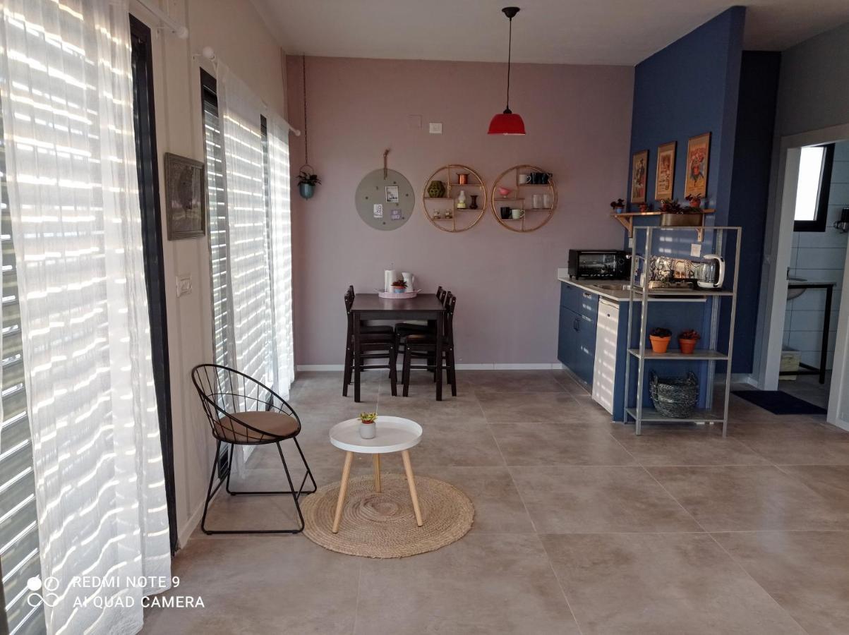 Sponder Loft Bed & Breakfast Giv'at Yo'av Exterior photo